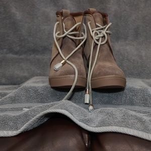 Louis Vuitton Wedge Sneakers